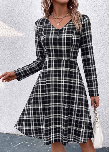 women clothes image of Black Plaid Tummy Coverage Long Sleeve V Neck Dress
