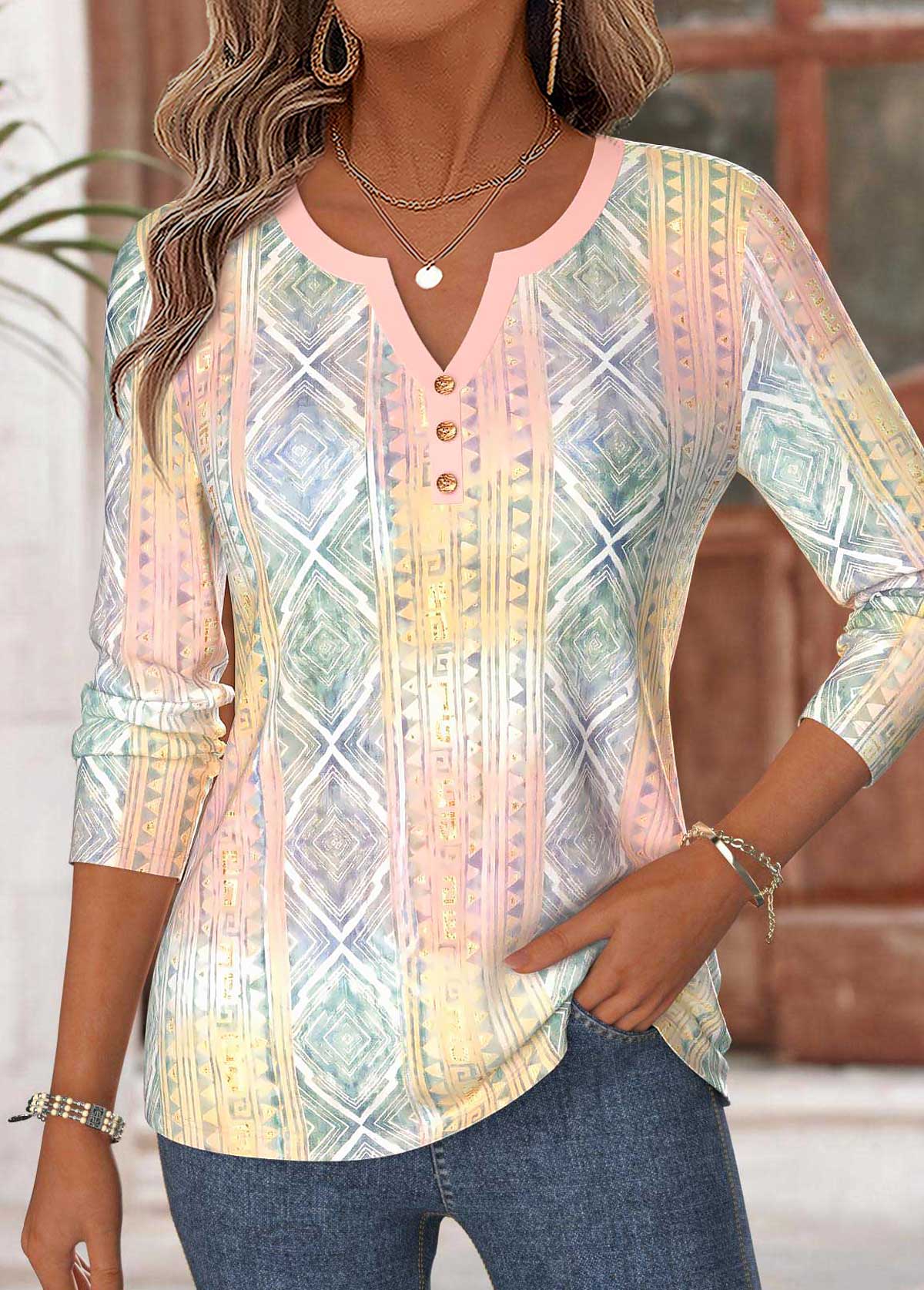 Multi Color Geometric Print Curved Hem T Shirt | picture 